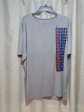 Reebok Gray Short-Sleeve Tee with Blue and Red Graphic